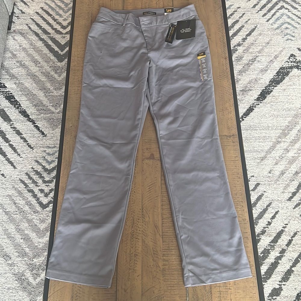 🌸3/$40🌸 NWT Lee Pant